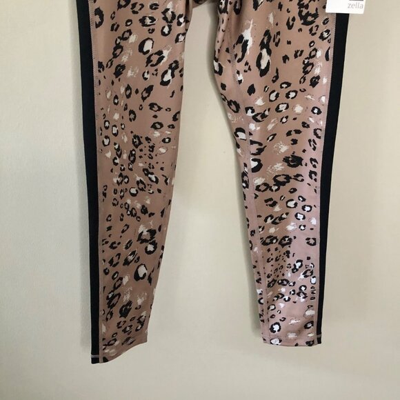 NWT Zella Carmine Animal Print Brown Workout Leggings XS - Picture 4 of 9